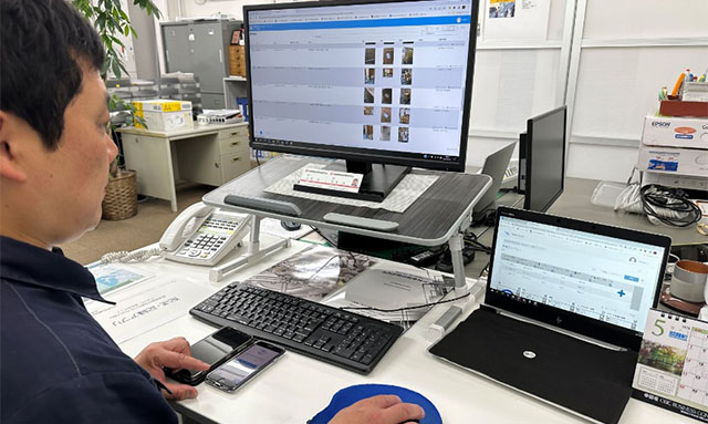 アプリの改修や共有される情報を参照している様子